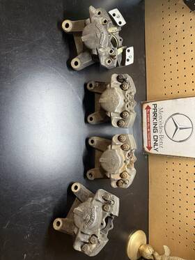 0084215098 Ate 4 Mercedes W100 600 Front Brake Calipers. Lizenz Dunlop