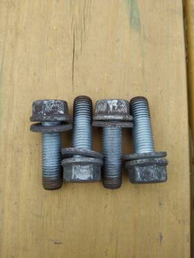 N91041702 Audi 08-23 Rear Caliper Bolt For B8 B9 C7 A4 A5 A6 S4 S5 S6 Q5 Q7 Set Of 4