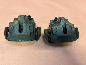 34111151583 Bmw E28 528e 524td 528i 533i Front Brake Caliper Carriers Pair Oem #86232