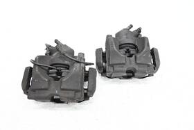 34116776527 Bmw 08-13 E82 128i Front Brake Caliper Shoe Carrier Housing Pair Set Oem