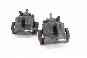 34216768693 Bmw 08-13 E82 128i Rear Brake Caliper Shoe Carrier Housing Pair Set Oem