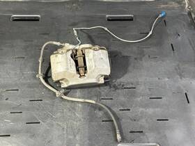 688373501 Bmw 17-22 G30 530i 540i G05 G06 X5 X6 Front Left Brake Caliper