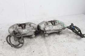 6883736 Bmw 2017 - 2022 530i 540i G30 Front Left And Right Side Brake Calipers Oem