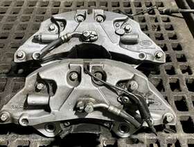 Lr110108 Brembo 18-22 Land Range Rover Rr Sport 18-20 Discovery Front Brake Calipers