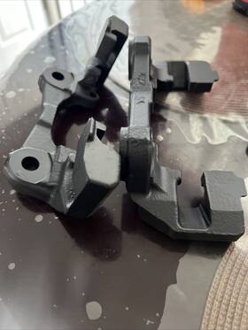 14-1240 Cardone Jeep Grand Cherokee Rear Brake Caliper Mounting Bracket