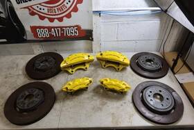 536.gm1y16 Chevrolet Chevy Corvette C7 Oem Brembo Brake Caliper Set Front And Rear Yellow With Rotor