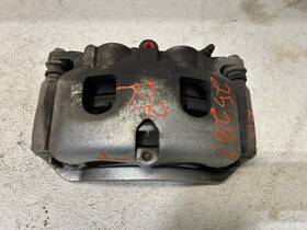 536-10948r Chevrolet Truck 2022 Silvrdo25 Passenger Side Rear Brake Caliper Oem With Bracket