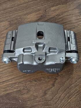 Slc-18b4731-1704-103 Cmx Front Left Brake Caliper For Gmc Chevrolet Sierra 2500 Hd Silverado Savana 3500