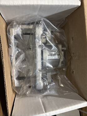Detroit Axle 4bp3600159 Front Brake Calipers And Pads For 05-07 Dodge Caravan / Chrysler Town Country