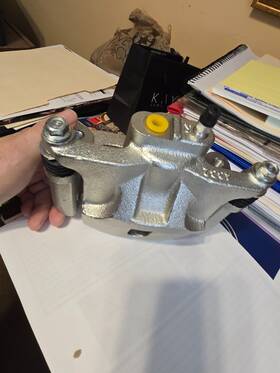 5227-h Detroit Axle Rear Right Brake Caliper With Bracket For 2015 - 2020 Chevy Colorado Gmc Canyon