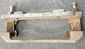 262676 Ford 03 - 04 Mercury Marauder Passenger Caliper Bracket Front 2004 Right Side