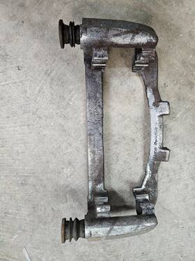 Hc3z2b292b Ford Oem Front Brake Caliper Bracket 2013-2022 F250 F350 F450 F550
