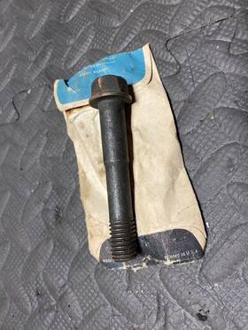 1381327 General Motors Nos Gm Bolt Special Caliper Part Number Gr. 4.665