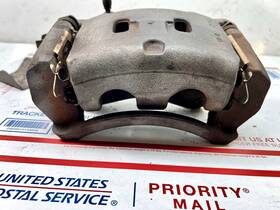 84544t Infiniti 2017-2022 Q50 3.0l Front Right Passenger Side Brake Caliper Oem