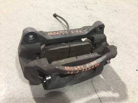 536.is8q03 Isuzu - Medium Duty Truck 03 Nqr 4.8l Diesel Rh Right Front Caliper W Bracket 19.5 Inch Wheel Type