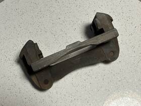 4772130521 Lexus 2004-2009 Xu30 Rx330 Rx350 Rx400h Brake Caliper Bracket/mount Front