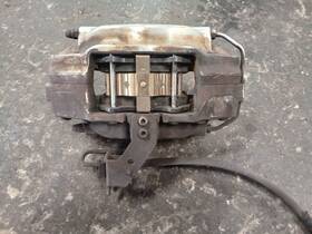 536.ma1v14 Maserati Ghibli 2014 Rear Left Caliper 352342