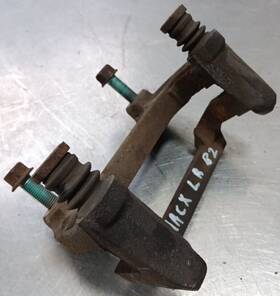 K011-26-71xa Mazda Cx-5 2015 Oe Left Rear Brake Mount Lr Caliper Pad Bracket 4p