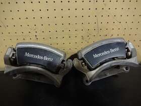 61259l Mercedes 2015 Cla-class Front Driver And Passenger Side Calipers Oem