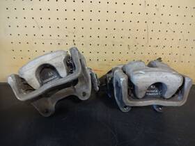 61482r Mercedes -61482r 2015 Cla-class Rear Driver And Passenger Side Calipers Oem