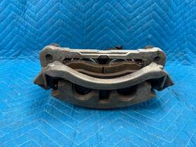 68453093ab Ram 2500 3500 Front Drivers Brake Caliper With Pads And Hose 2019-2024 Oem