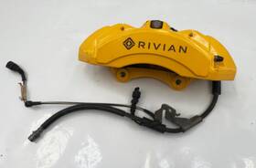 Pt00000707-f Rivian R1t R1s Oem Right Front Brake Caliper And Pads