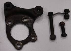 113123 Triumph Lot 216 Late Tr3 To Early Tr4 Left Brake Caliper Mounting Plate Used