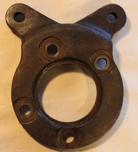 133500 Triumph Lot 290 Late Tr4 Thru Tr6 Left Side Brake Caliper Mounting Plate Used