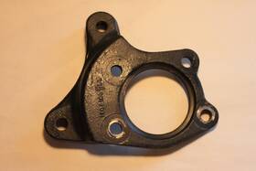 113124 Triumphj Lot 231 Triumph Later Tr3 To Early Tr4 Right Side Brake Caliper Mounting Plate