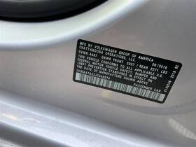 561615124a Volkswagen Used Front Right Disc Brake Caliper Fits 2018 Passat Without Paint