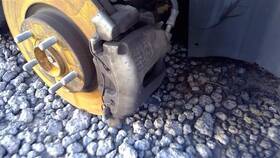 536-59794ar Volvo Passenger Caliper Front 5 Cylinder Fits 04-11 C30 T5 Series 90225