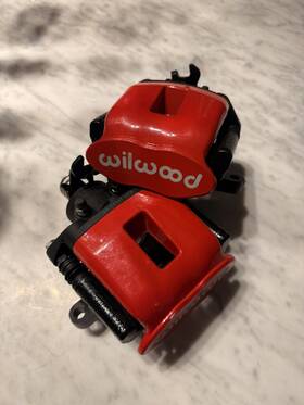 120-10110-rd Wilwood 120-10111-rd Combination P-brake Rear Caliper Set