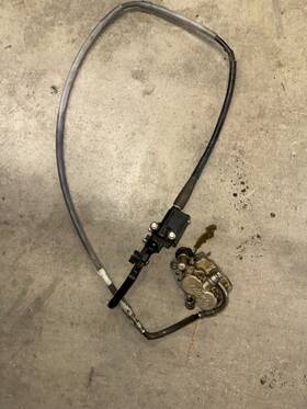 4ew-2580t-00-00 Yamaha 93-95 Yz-250 Yz-125 Front Brake Caliper Master Cylinder 4ew-2580t-00-0